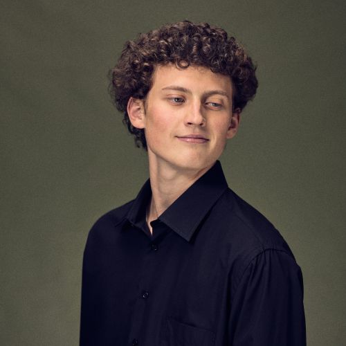 Mitarbeiter Simon Bentivoglio, Auszubildender Veranstaltungskaufmann