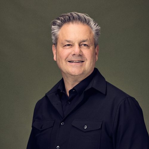 Jochen Hackmann, Geschäftsleitung und Prokurist