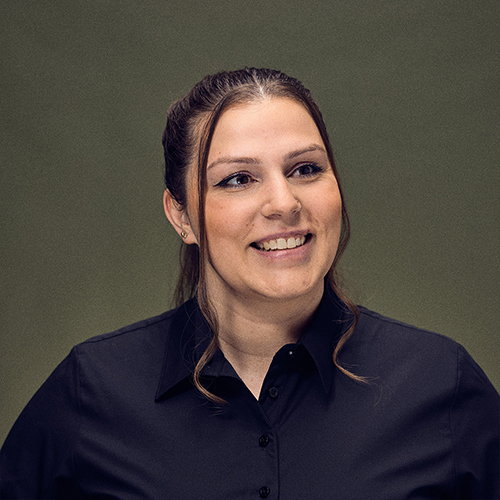 Mitarbeiterin Vanessa Tischler, Serviceleitung